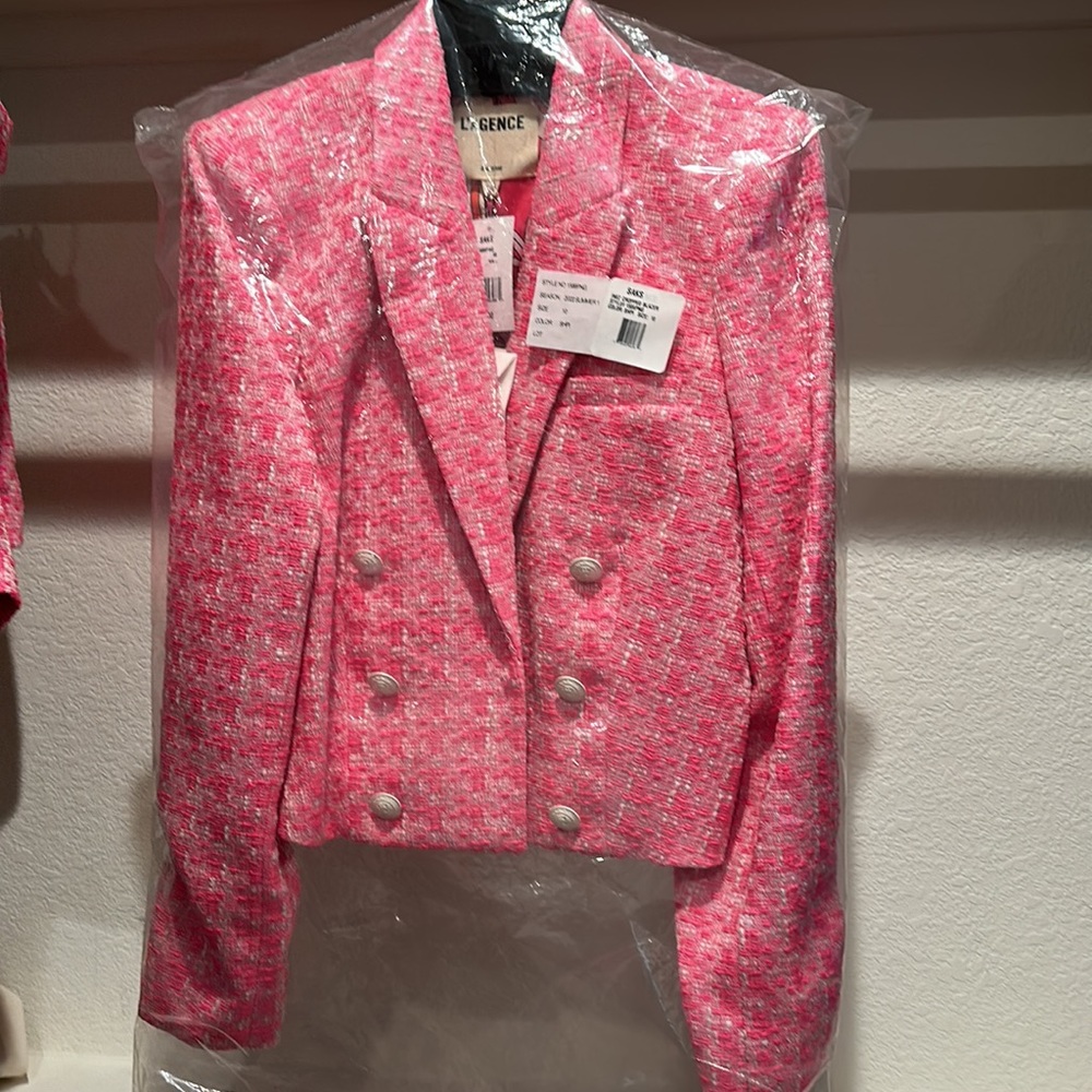 Barbie Core!! L’agence cropper pink tweed blazer. Selling the shorts separately.